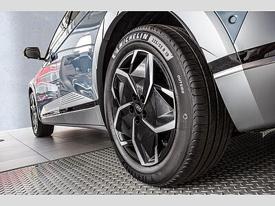 Hyundai IONIQ 5 Allradantrieb 58kWh UNIQ-Paket Assistenz Relax